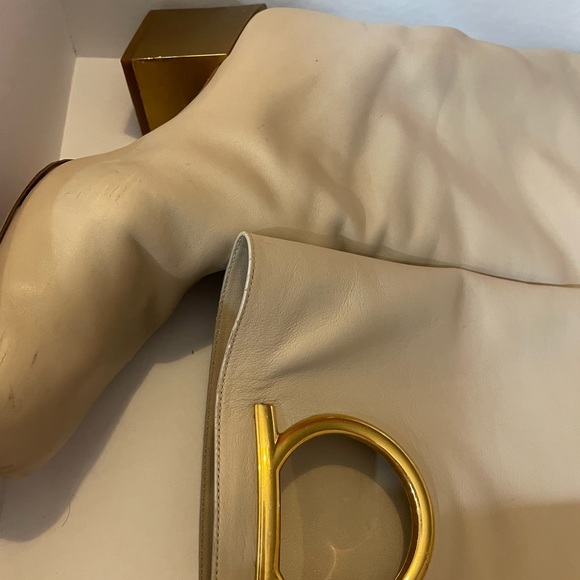 Salvatore Ferragamo AVIO tall Italian leather boots - Picture 4 of 10